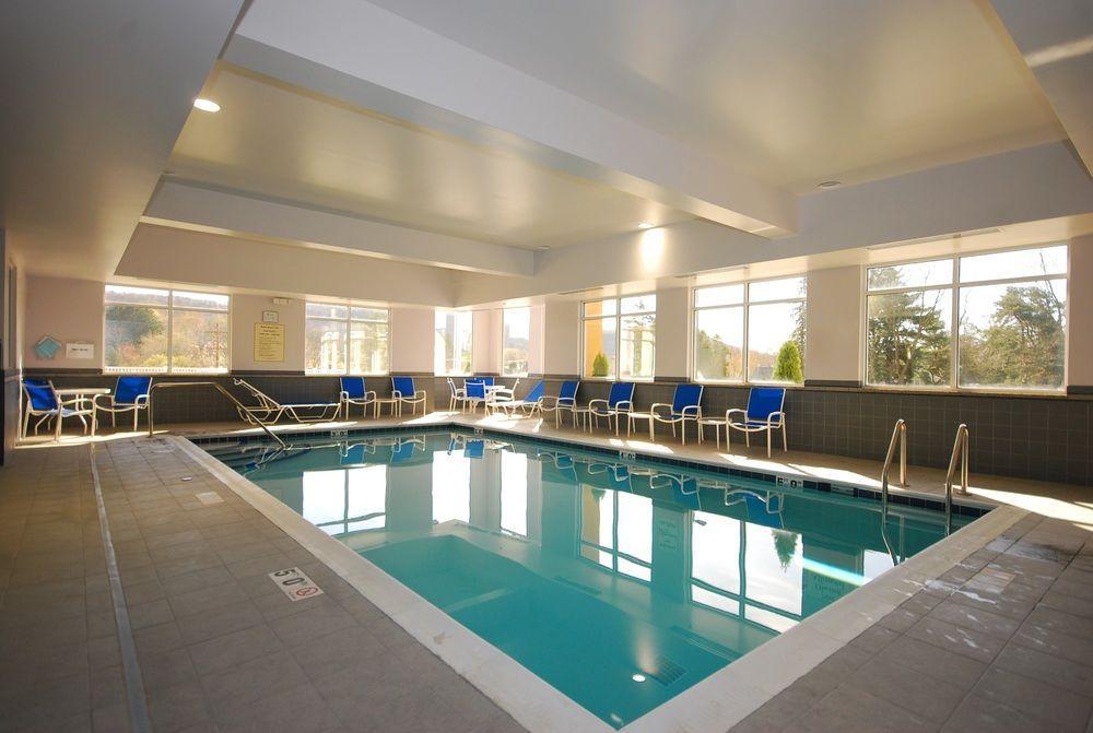 Paradise Inn & Suites Towanda 외부 사진
