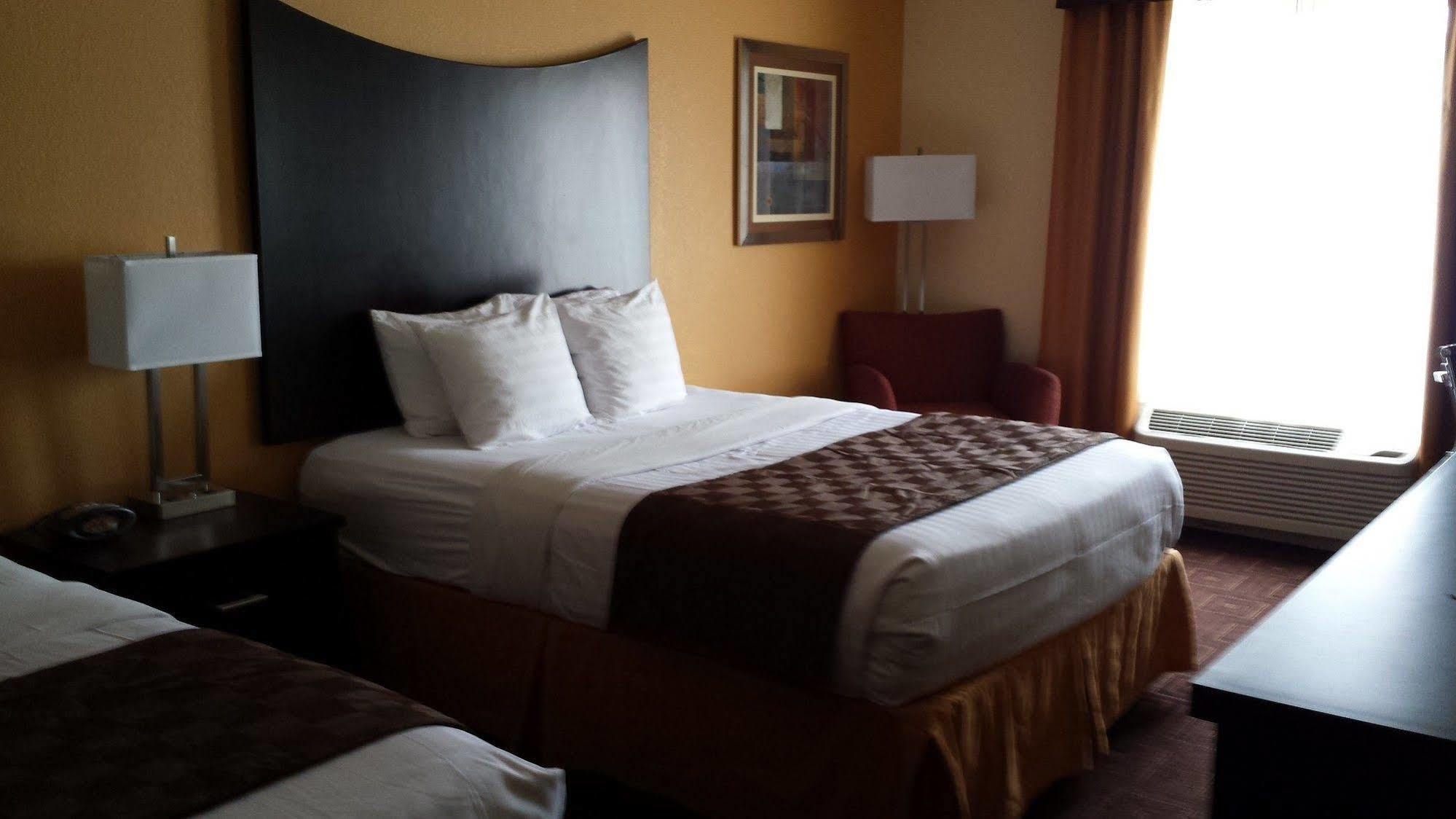 Paradise Inn & Suites Towanda 외부 사진