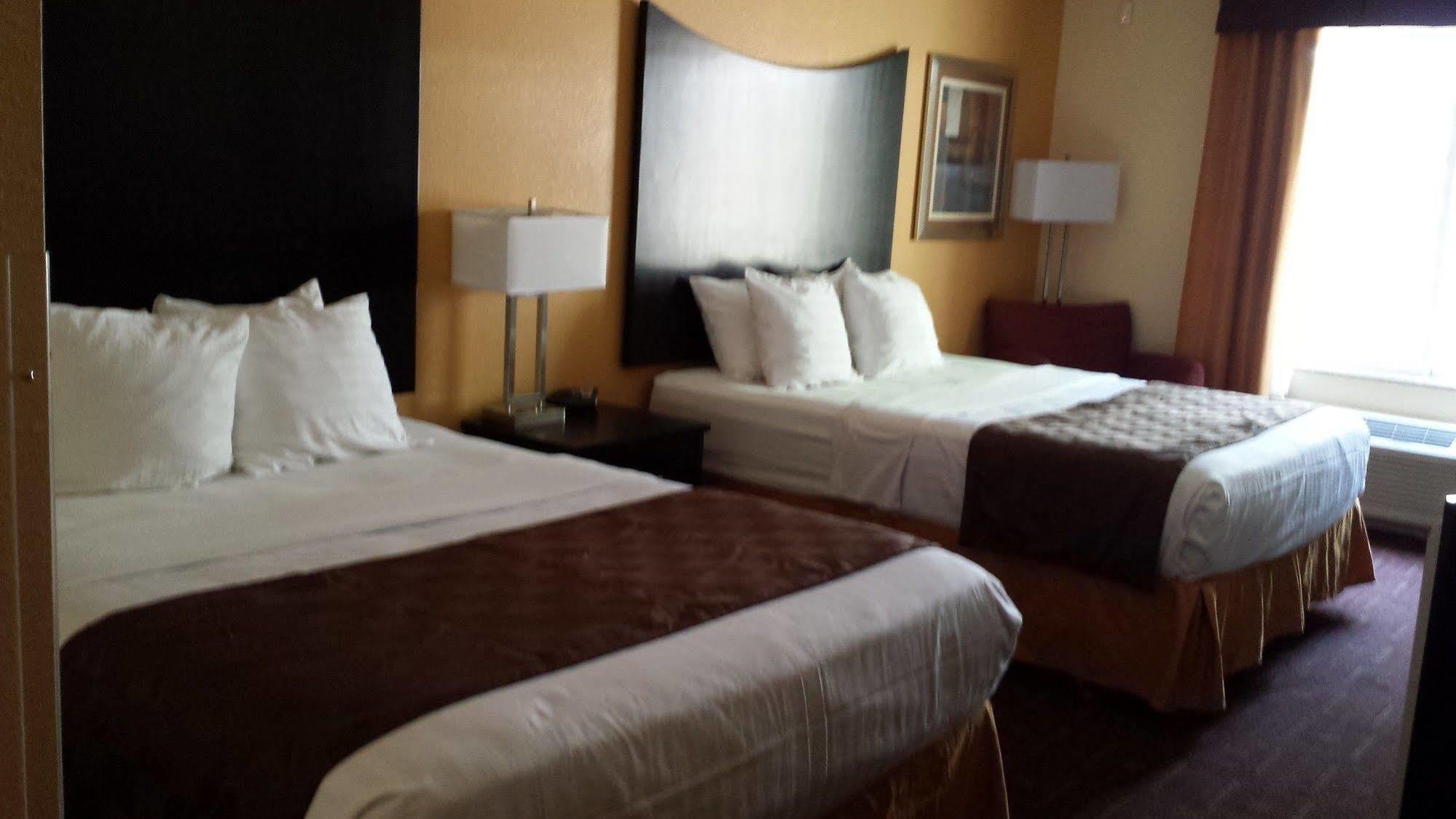 Paradise Inn & Suites Towanda 외부 사진