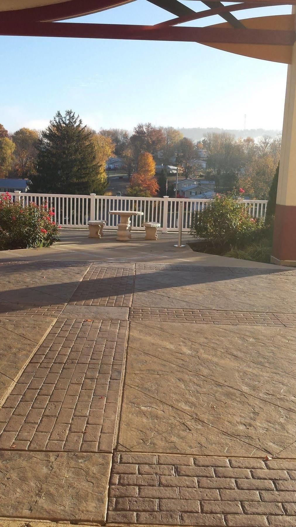 Paradise Inn & Suites Towanda 외부 사진